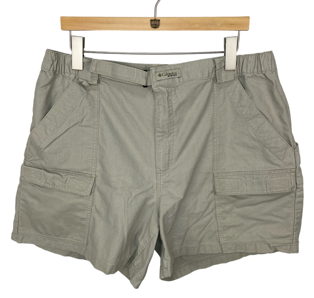 Columbia PFG Light Khaki Shorts - Men's XL